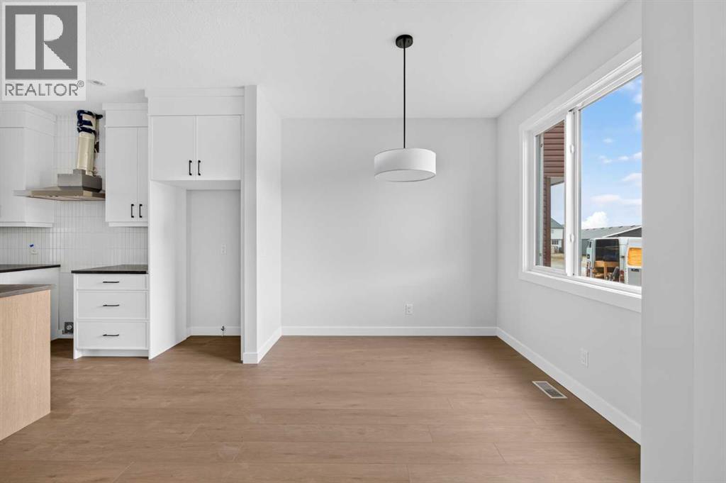 255 Lucas Gate Nw Property Photo 15