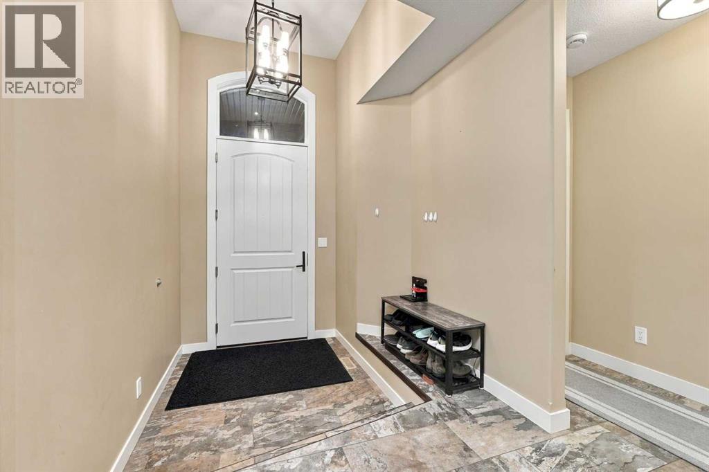 73 Lundberg Crescent Property Photo 4