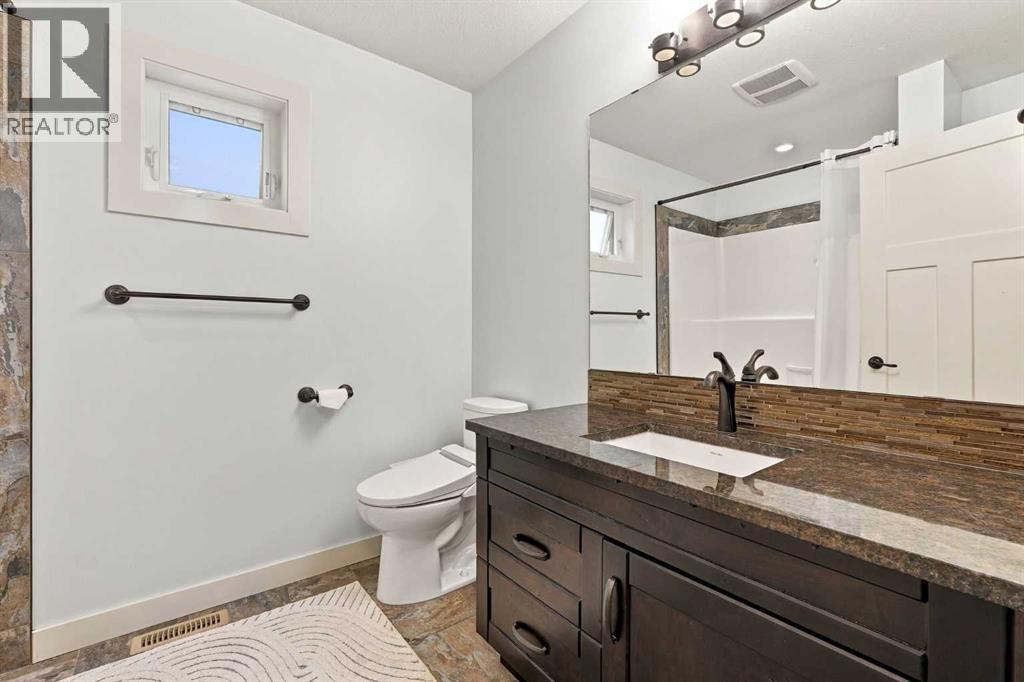 73 Lundberg Crescent Property Photo 15