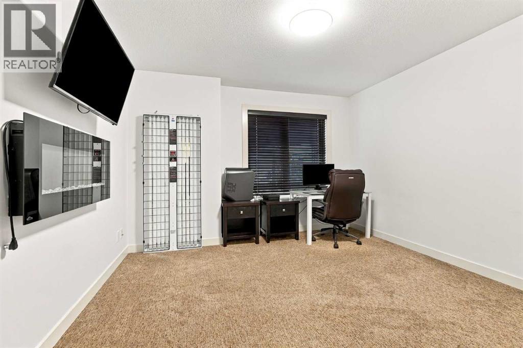 73 Lundberg Crescent Property Photo 16