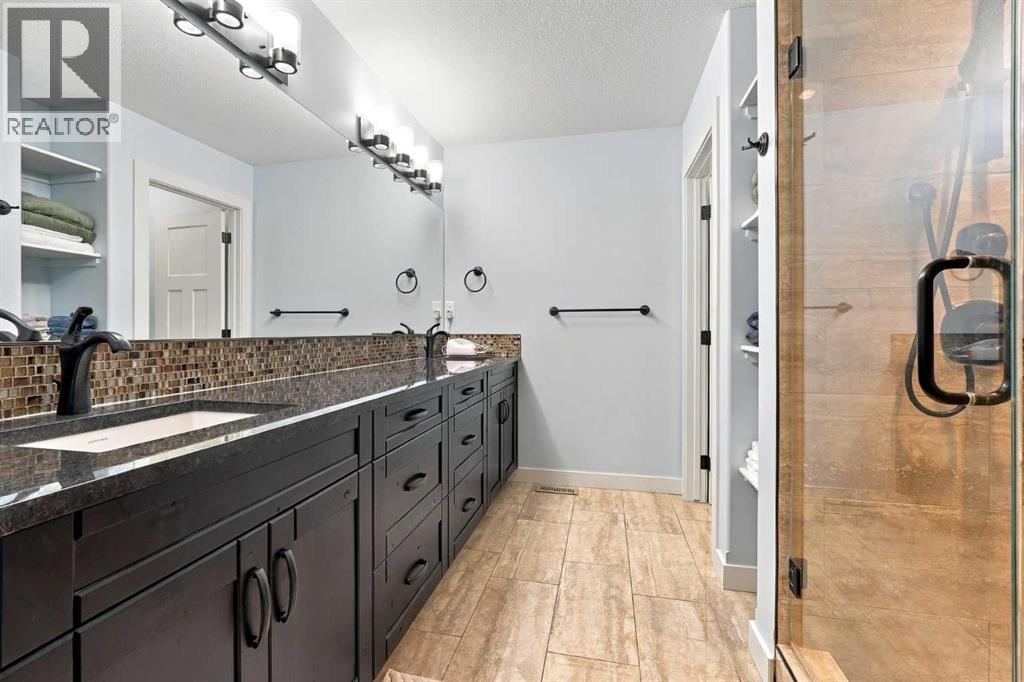 73 Lundberg Crescent Property Photo 22