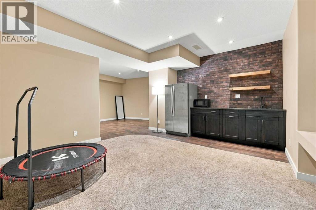 73 Lundberg Crescent Property Photo 29