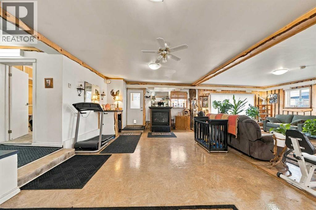 5062 50 Avenue Se Property Photo 24