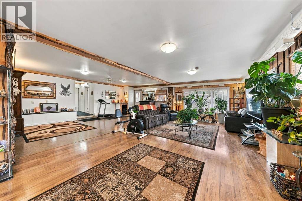 5062 50 Avenue Se Property Photo 25