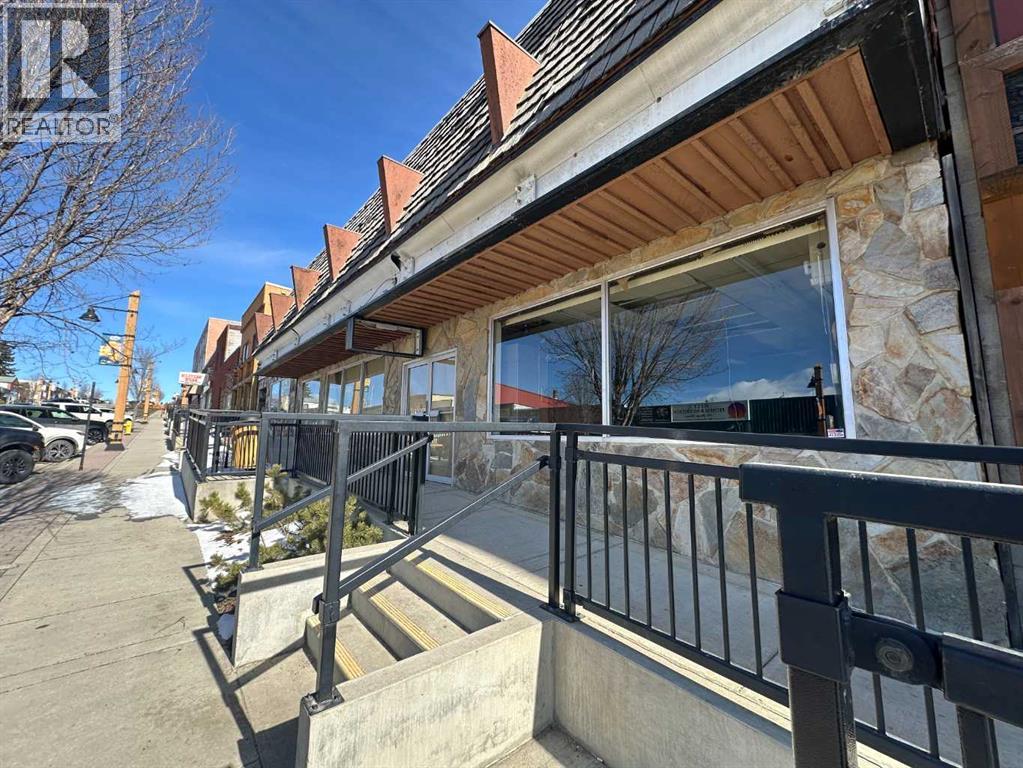 4919 50 Street Property Photo 2