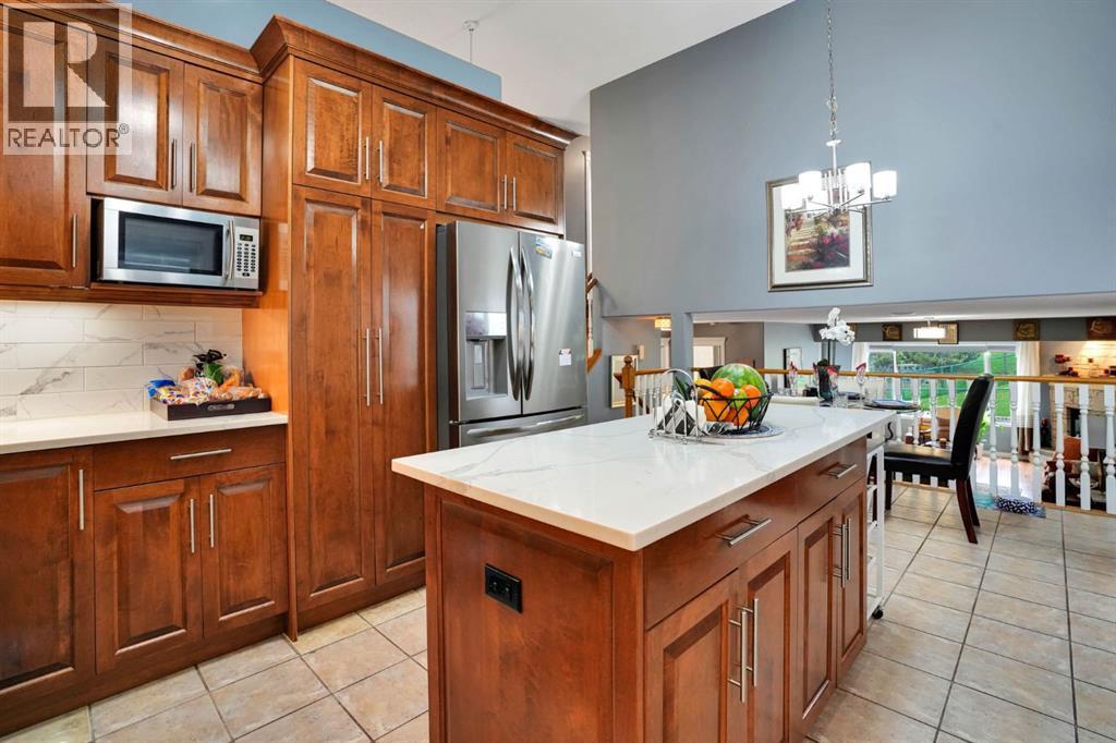 54 Royal Crest Way Nw Property Photo 14