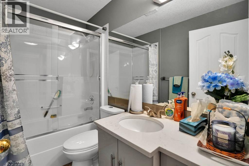 54 Royal Crest Way Nw Property Photo 28