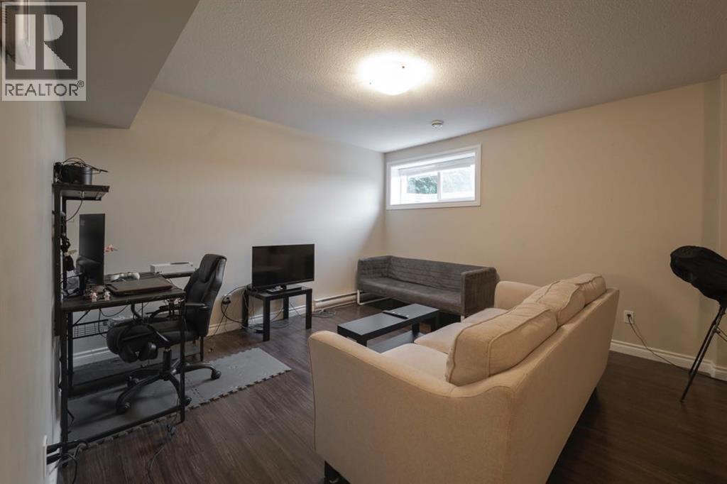 356 Dixon Road Property Photo 27