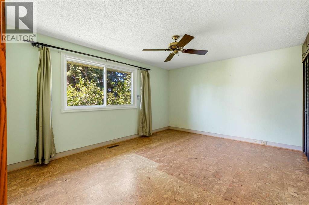 944 Canna Crescent Sw Property Photo 19