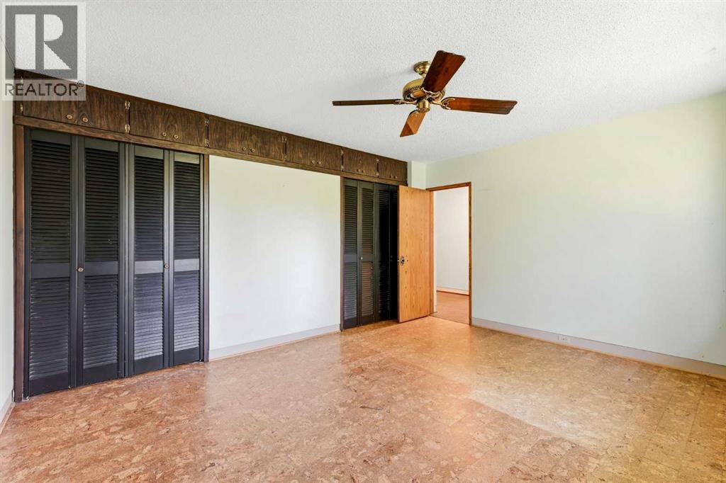 944 Canna Crescent Sw Property Photo 20
