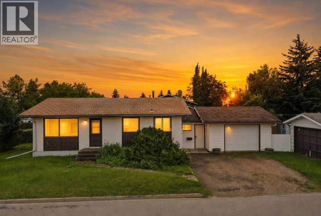 5420 55 Street Property Photo 1