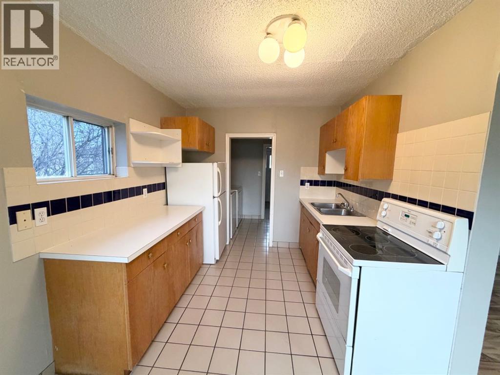 9516 102 Avenue Property Photo 1