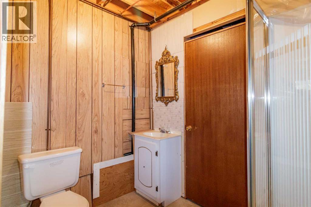 320 4 Avenue S Property Photo 12