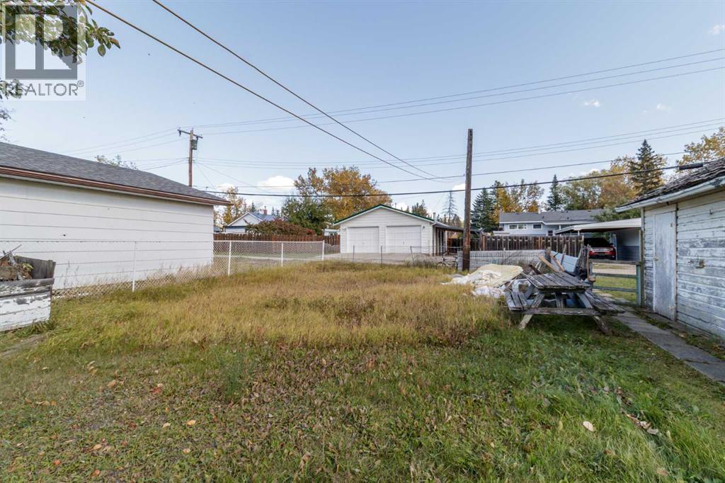 320 4 Avenue S Property Photo 19