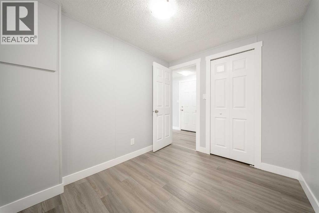 6220 17 Avenue Southeast Property Photo 6