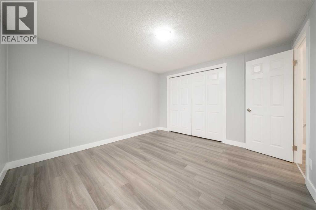 6220 17 Avenue Southeast Property Photo 12
