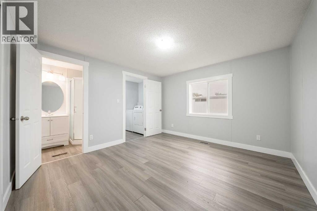 6220 17 Avenue Southeast Property Photo 13