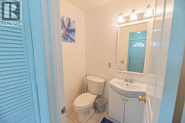 3326 Radcliffe Drive Se Property Photo 10