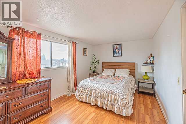3326 Radcliffe Drive Se Property Photo 14