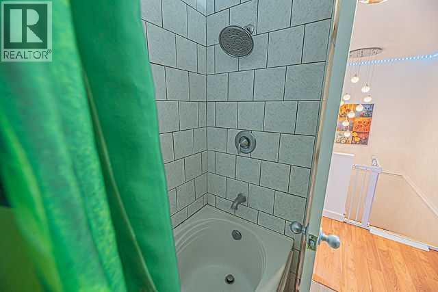 3326 Radcliffe Drive Se Property Photo 18