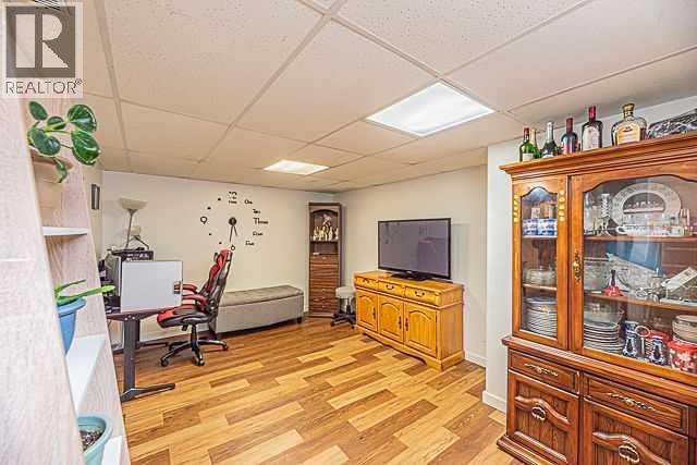 3326 Radcliffe Drive Se Property Photo 28