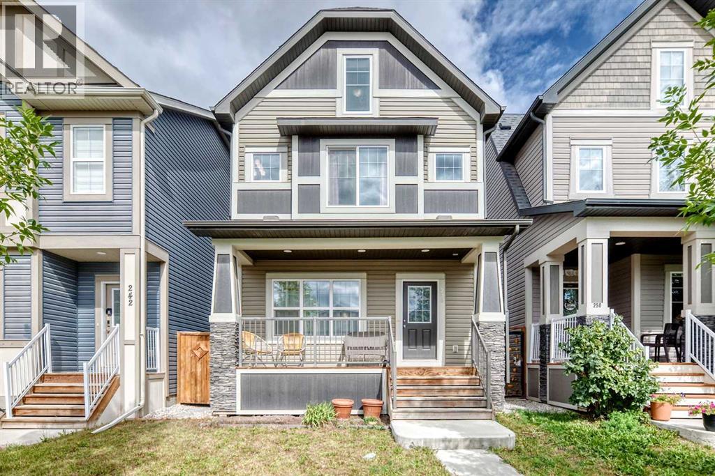 246 Walgrove Terrace SE Property Photo 1