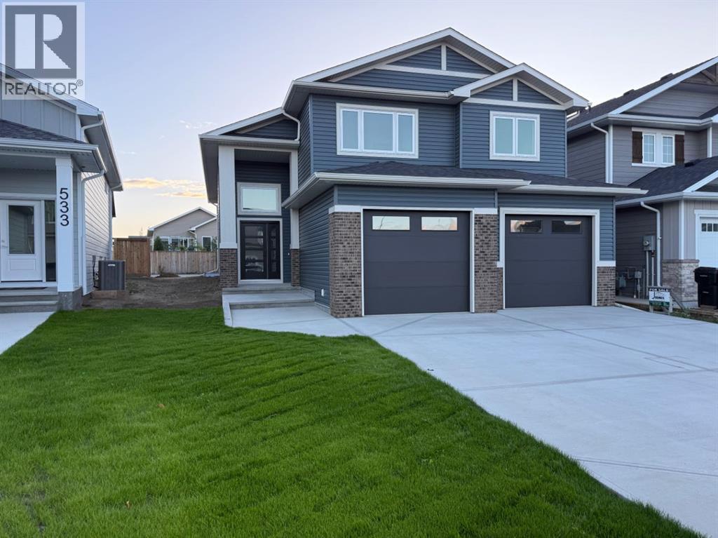 529 Riverhills Way W Property Photo 1