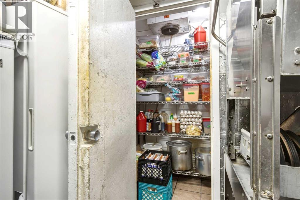 304 10 Street Nw Property Photo 10