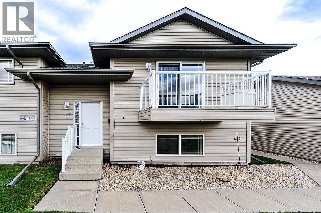 4803 54 Avenue Property Photo 1