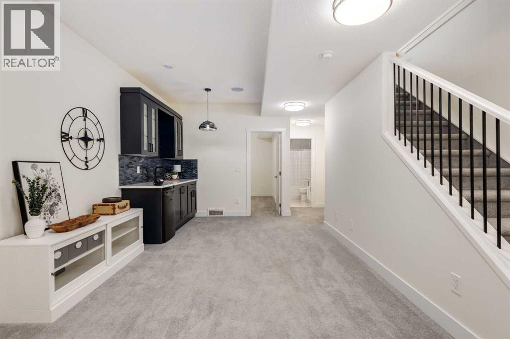 4629 72 Street Nw Property Photo 35
