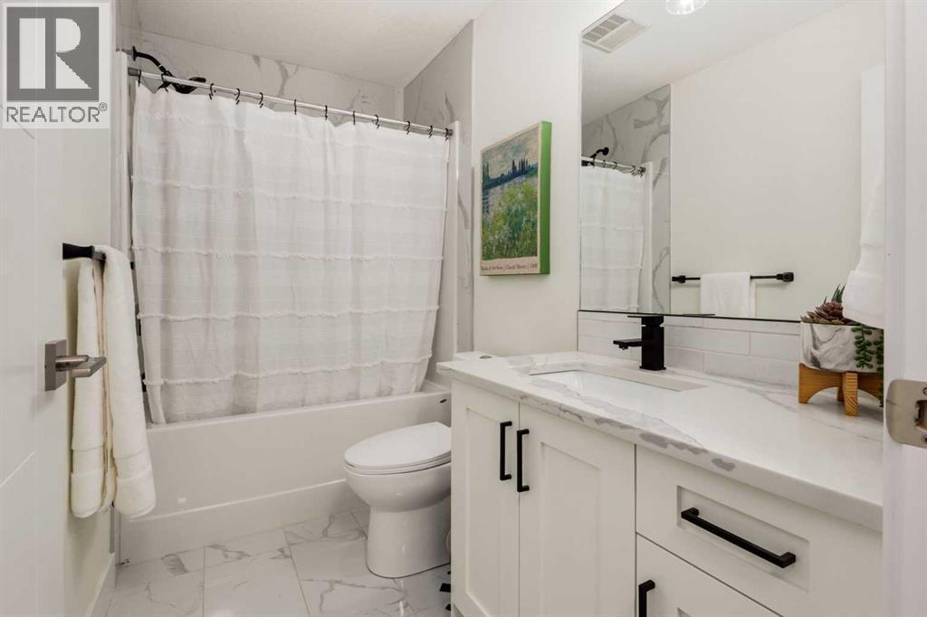 4629 72 Street Nw Property Photo 39
