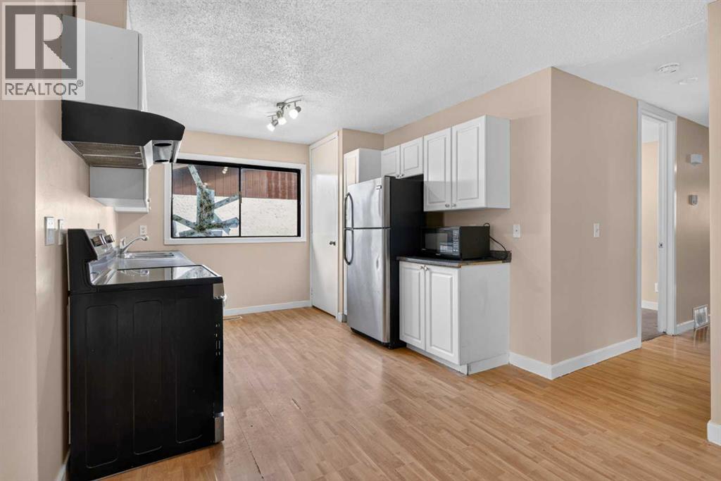 112 Abalone Place Ne Property Photo 8