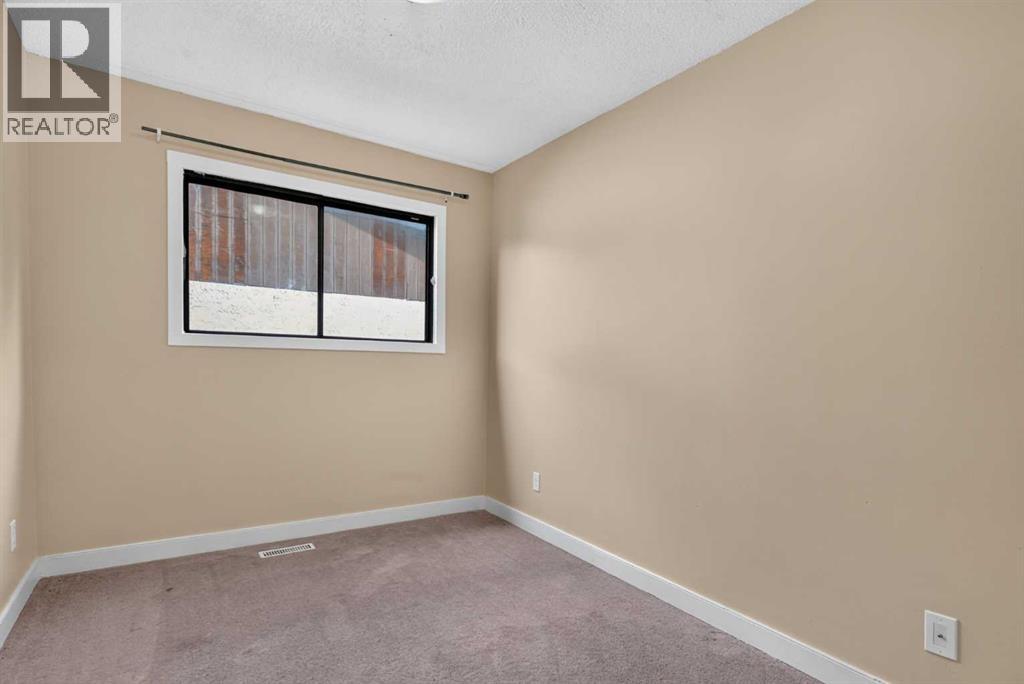 112 Abalone Place Ne Property Photo 16