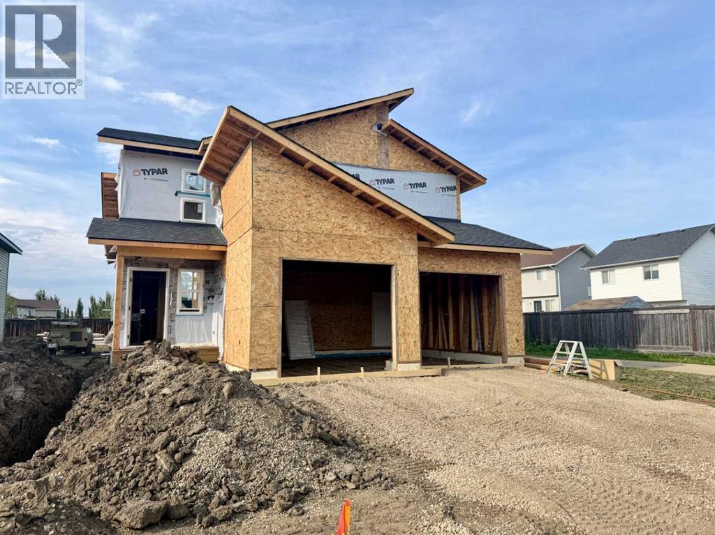 9212 95 Avenue Property Photo 1