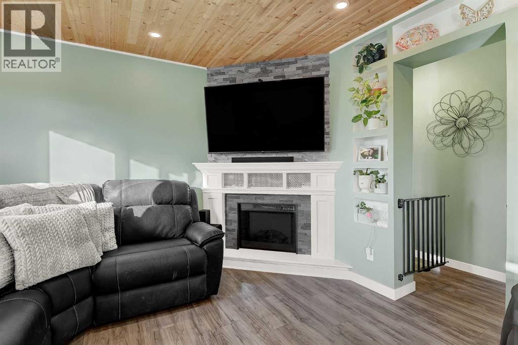 9238 111 Avenue Property Photo 6