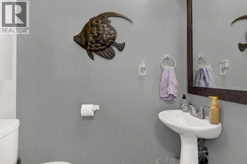 9238 111 Avenue Property Photo 15