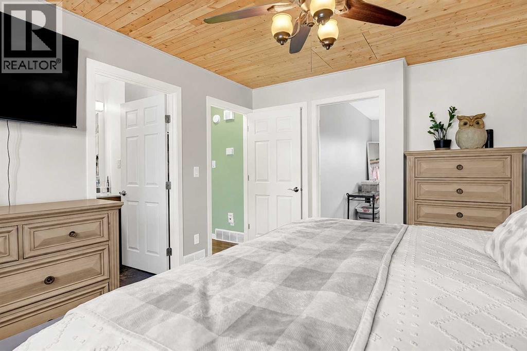 9238 111 Avenue Property Photo 16