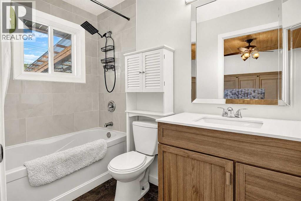 9238 111 Avenue Property Photo 18