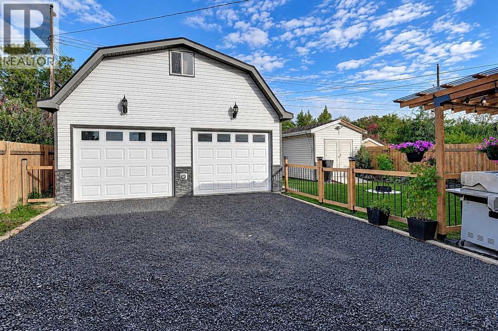 9238 111 Avenue Property Photo 38
