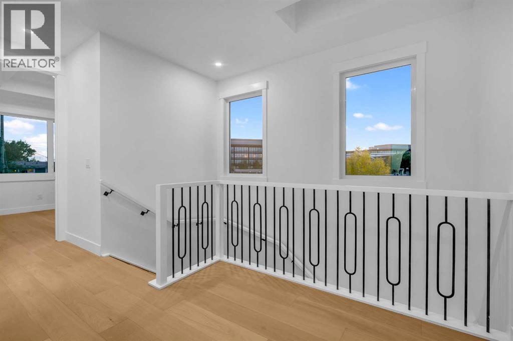 2437 52 Avenue Sw Property Photo 25