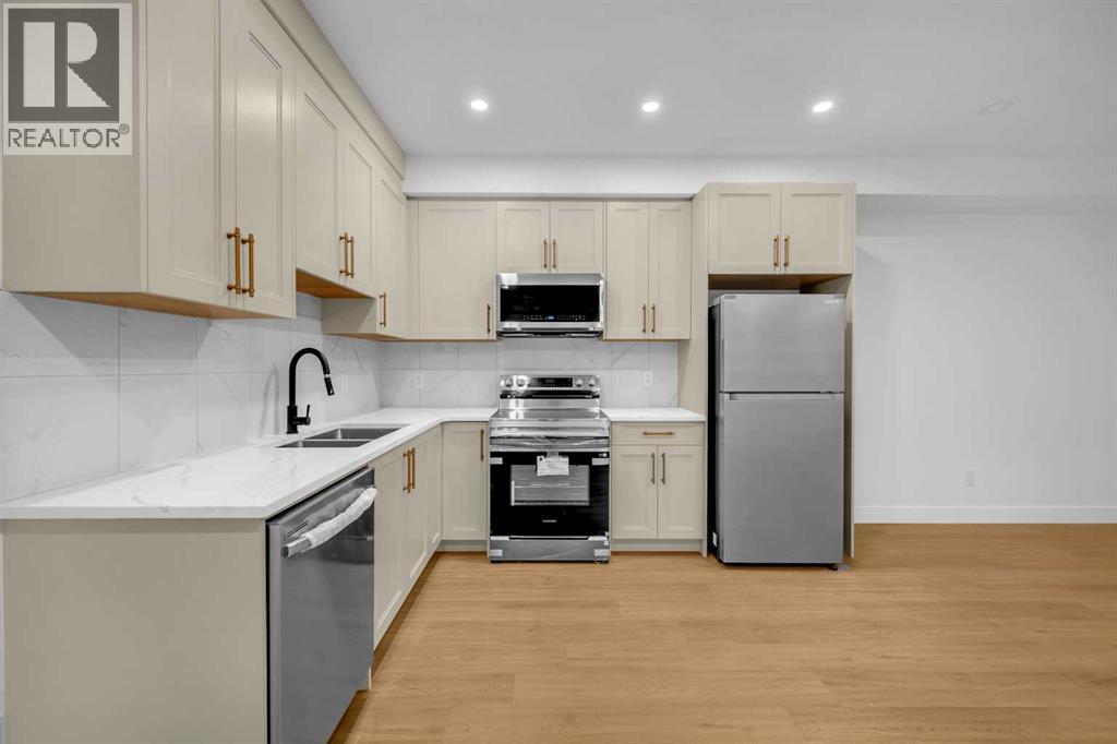 2437 52 Avenue Sw Property Photo 34
