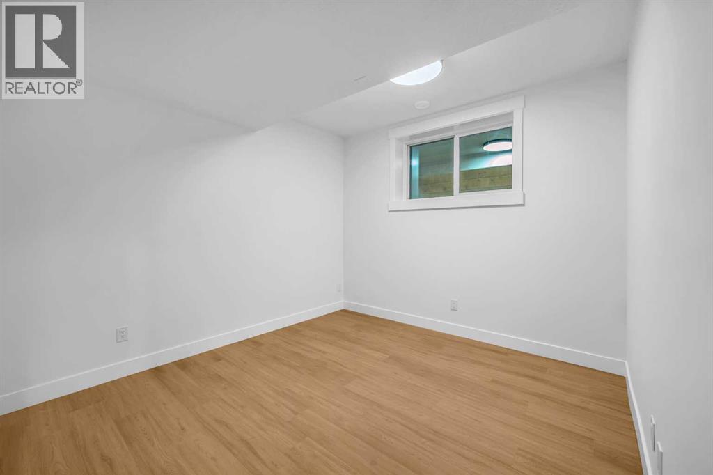 2437 52 Avenue Sw Property Photo 37
