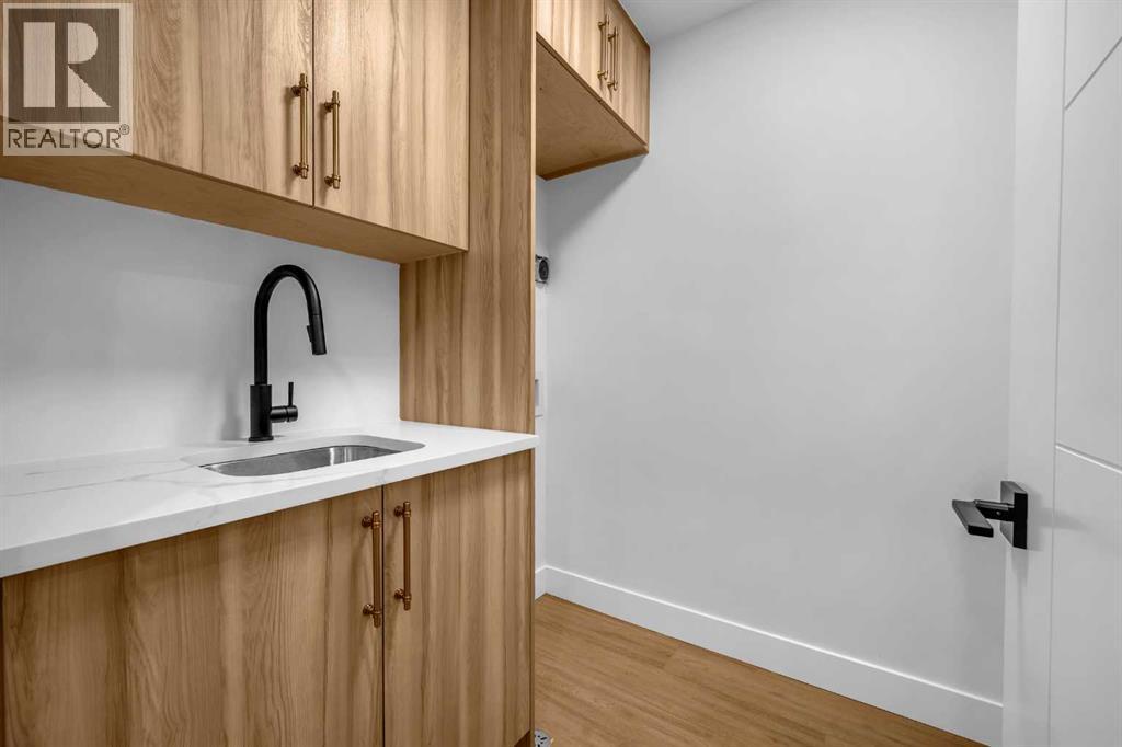 2437 52 Avenue Sw Property Photo 40