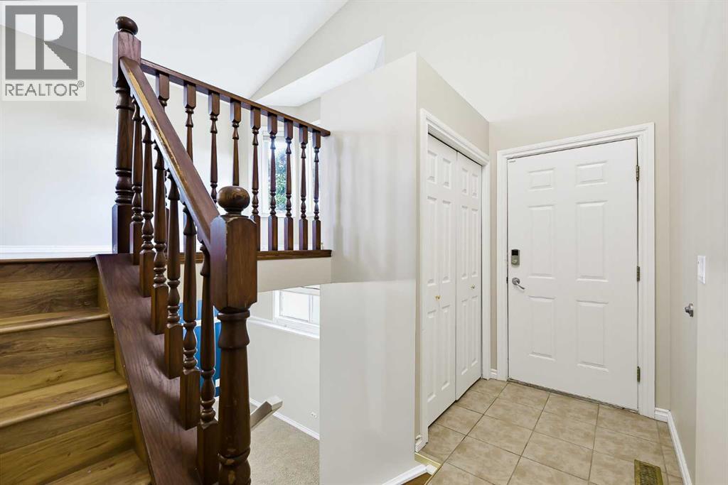 13 Shawglen Court Sw Property Photo 3