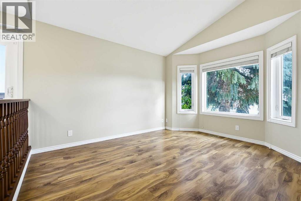 13 Shawglen Court Sw Property Photo 4