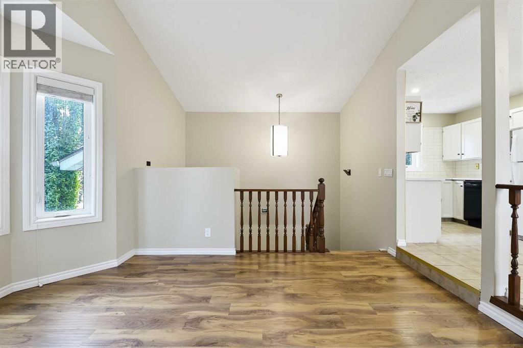 13 Shawglen Court Sw Property Photo 7
