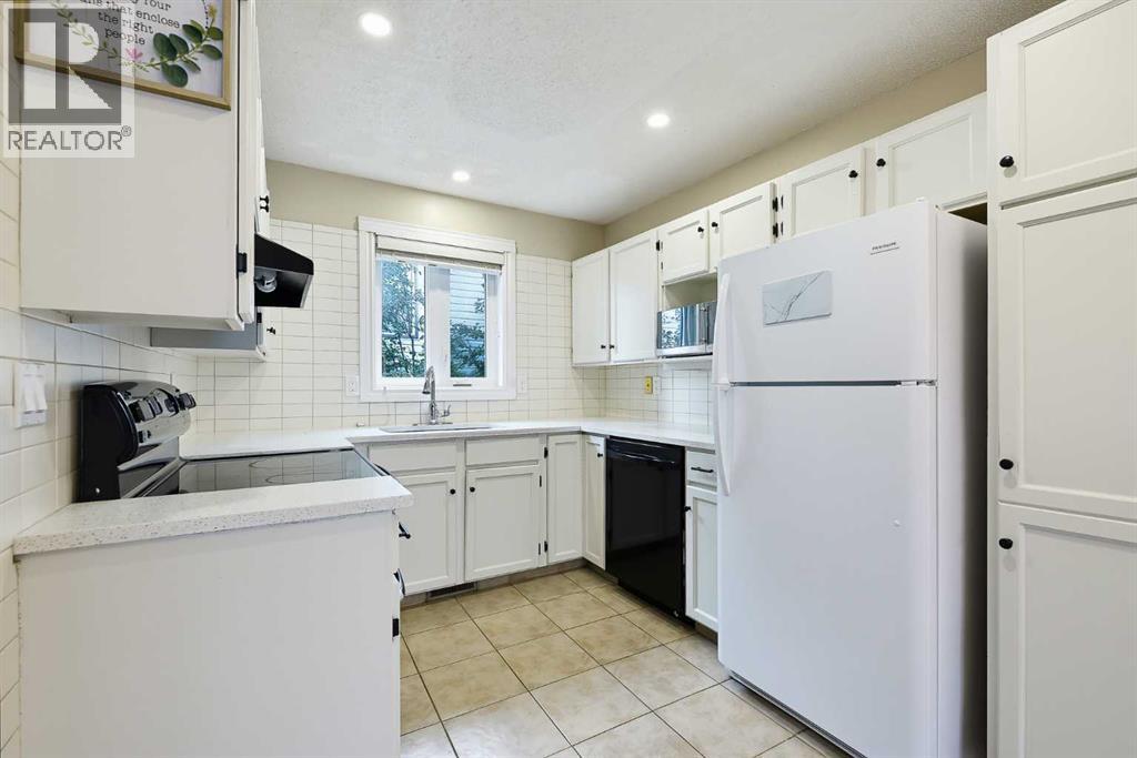 13 Shawglen Court Sw Property Photo 11