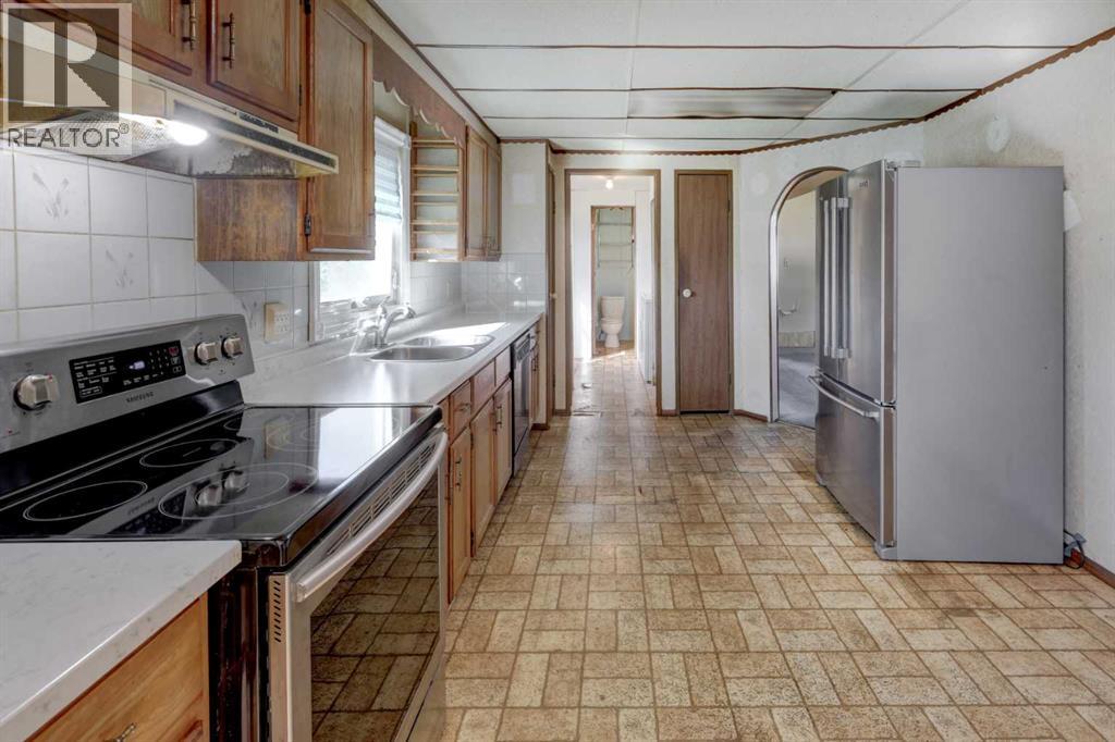 61 Huntstrom Drive Ne Property Photo 13