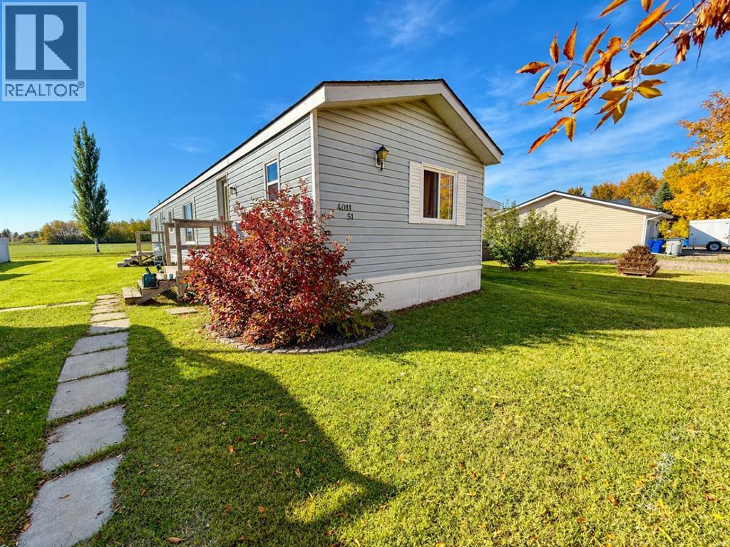 4011 51 Avenue Property Photo 1