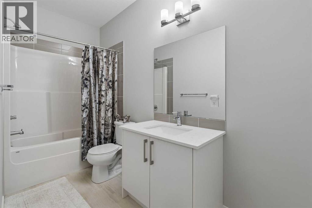 704 Redstone Crescent Ne Property Photo 25